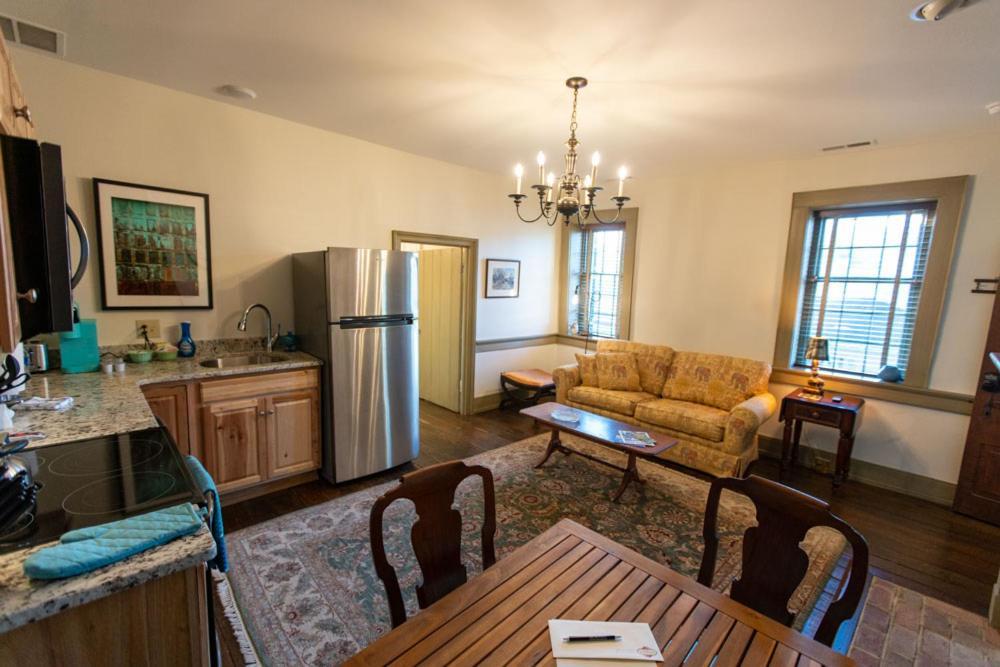 Thomas Rose Inn Lewisburg Dış mekan fotoğraf